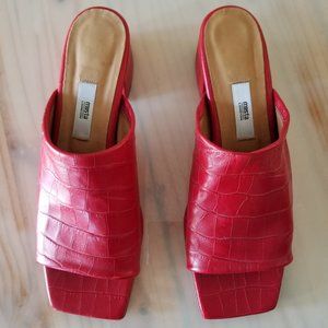 Miista Red leather crocodile patterned slip-on sandals, size 9.5